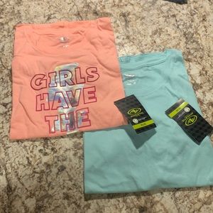 2 girls tshirt